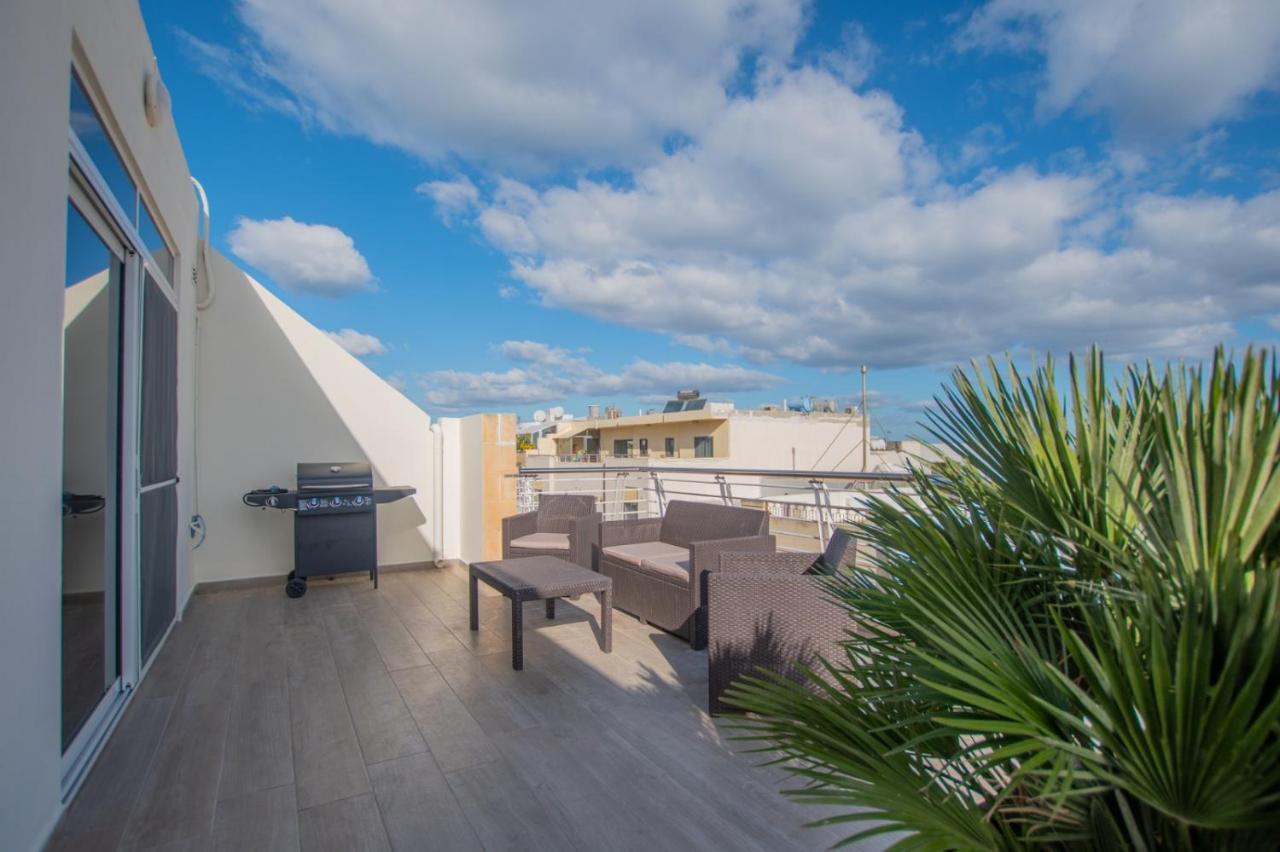Kernice Penthouse With Sea And Country Views Of Xghajra Екстер'єр фото