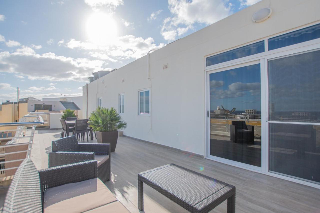 Kernice Penthouse With Sea And Country Views Of Xghajra Екстер'єр фото