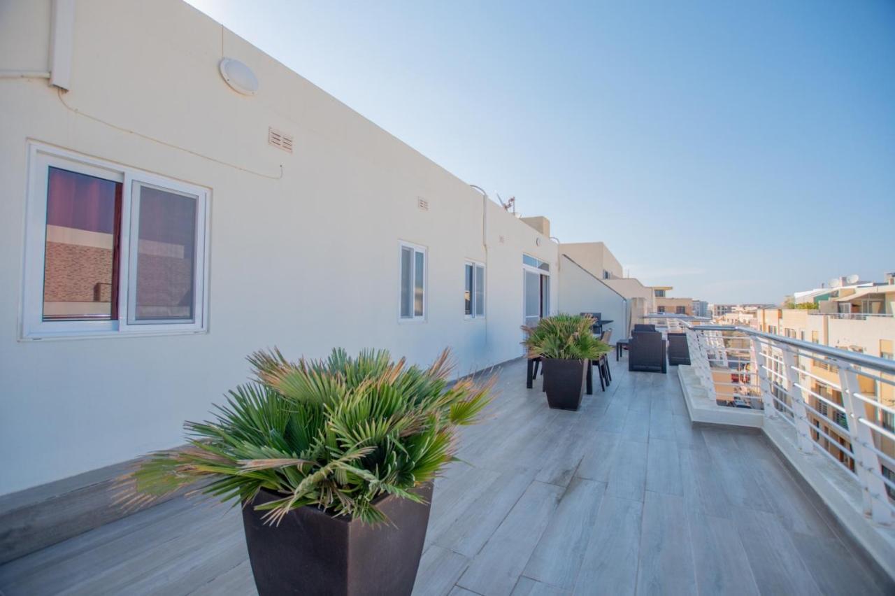 Kernice Penthouse With Sea And Country Views Of Xghajra Екстер'єр фото
