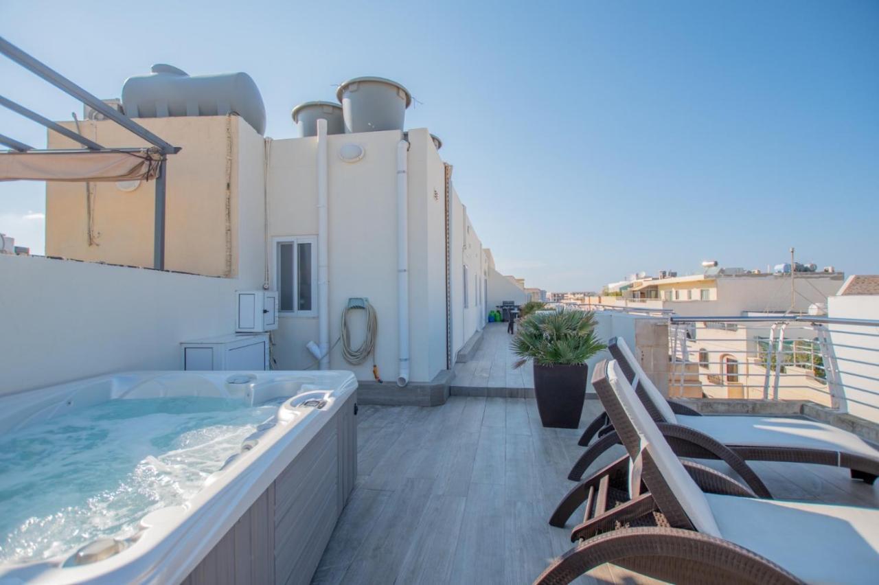 Kernice Penthouse With Sea And Country Views Of Xghajra Екстер'єр фото